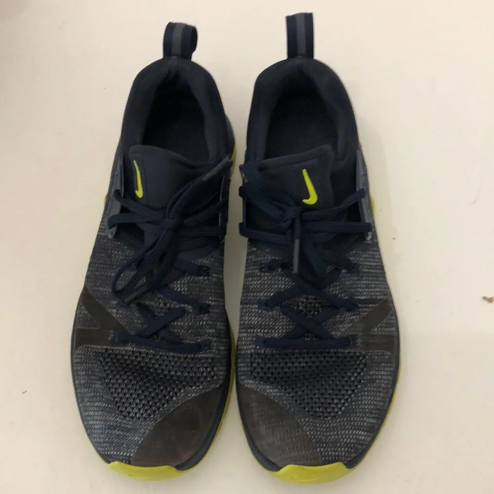 NIKE METCON FLYNIT 3 OBSIDIAN TRAINING SNEAKERS MENS SIZE 9.5